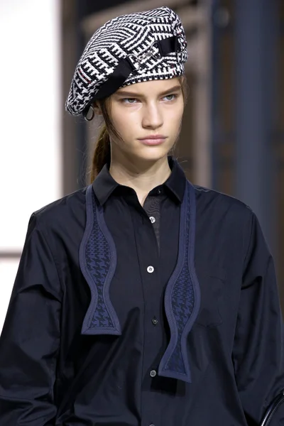 Look 57